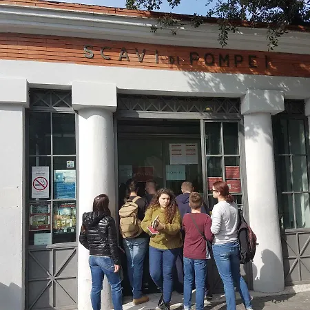 דירה A Casa Di Nina פומפיי